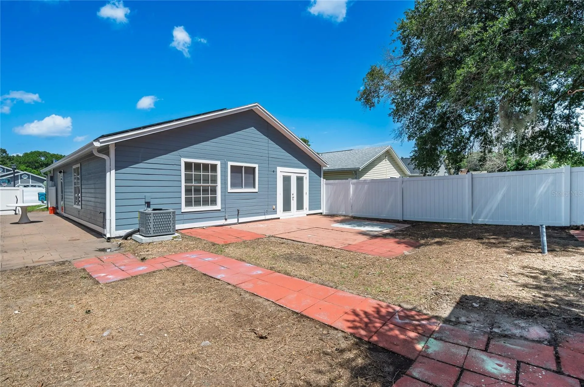 2011 Plainfield Drive Orlando FL 32812