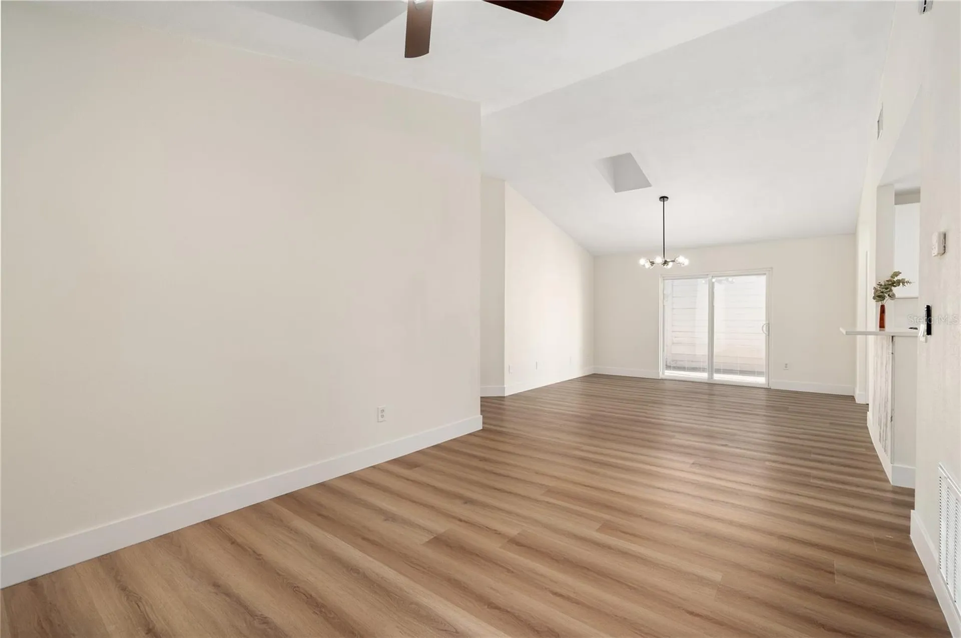 2011 Plainfield Drive Orlando FL 32812