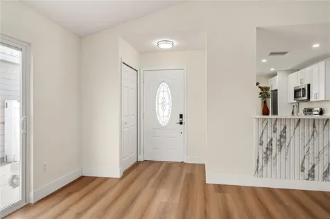 2011 Plainfield Drive Orlando FL 32812