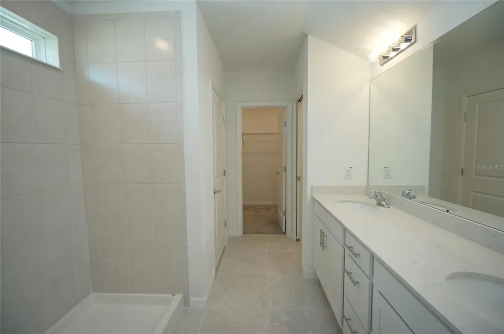 9667 Summers Cay Circle Thonotosassa FL 33592