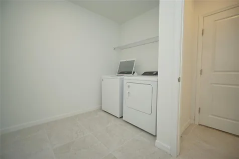 9667 Summers Cay Circle Thonotosassa FL 33592