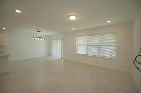 9667 Summers Cay Circle Thonotosassa FL 33592