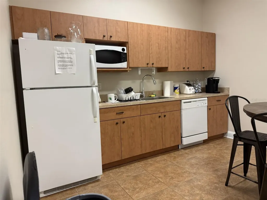 1213 W Miller Street Fruitland Park FL 34731