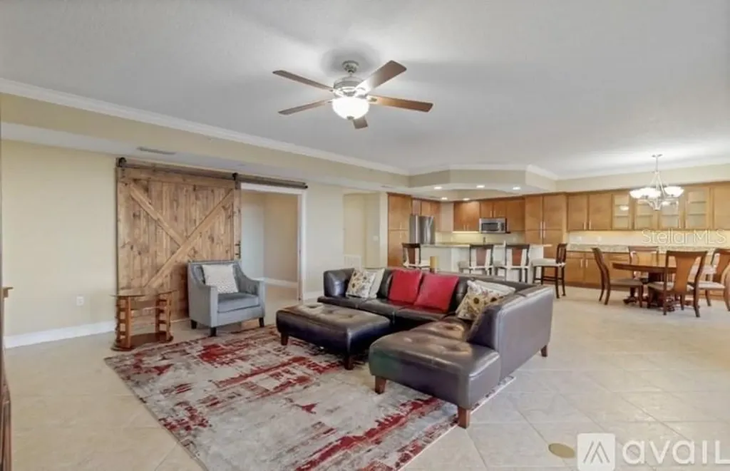 111 E Monument Avenue Kissimmee FL 34741