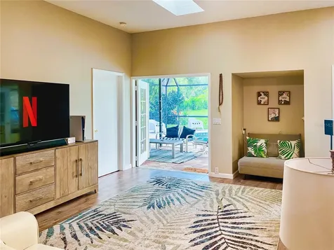 4907 82nd Place E Sarasota FL 34243