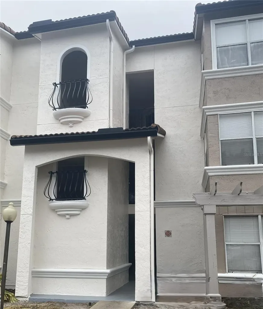 5156 Conroy Road Orlando FL 32811