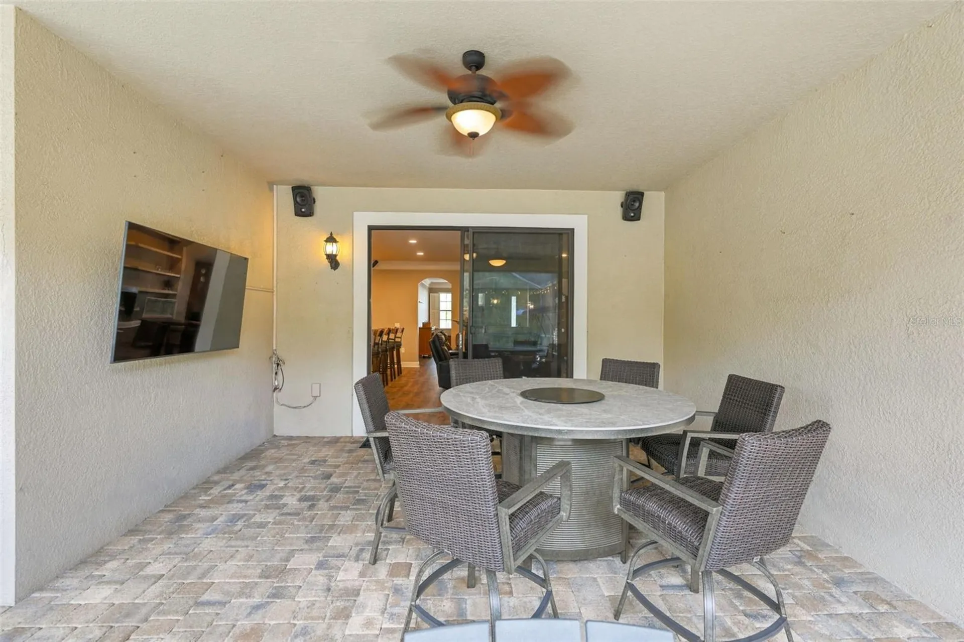 7929 Hampton Lake Drive Tampa FL 33647
