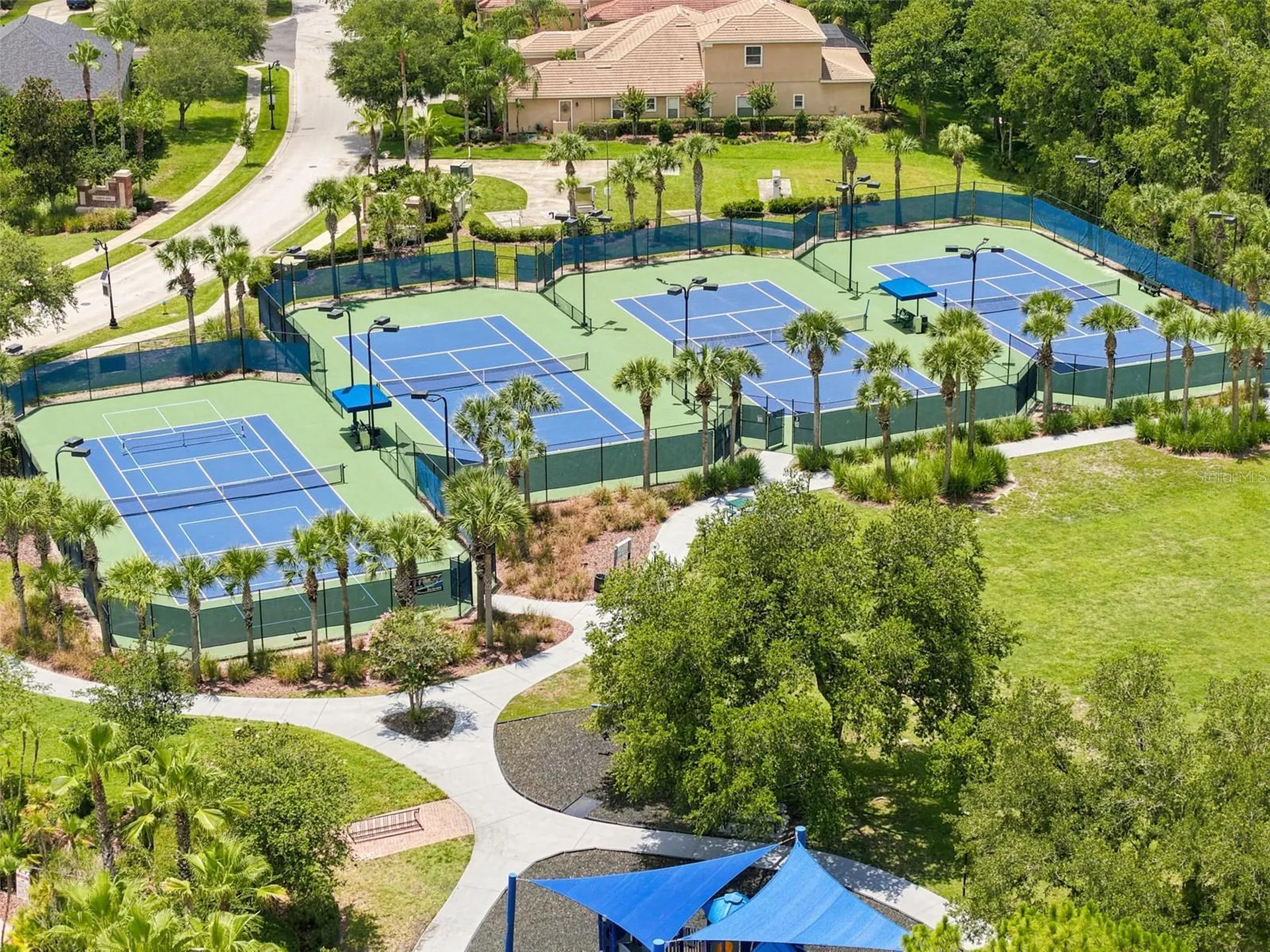7929 Hampton Lake Drive Tampa FL 33647
