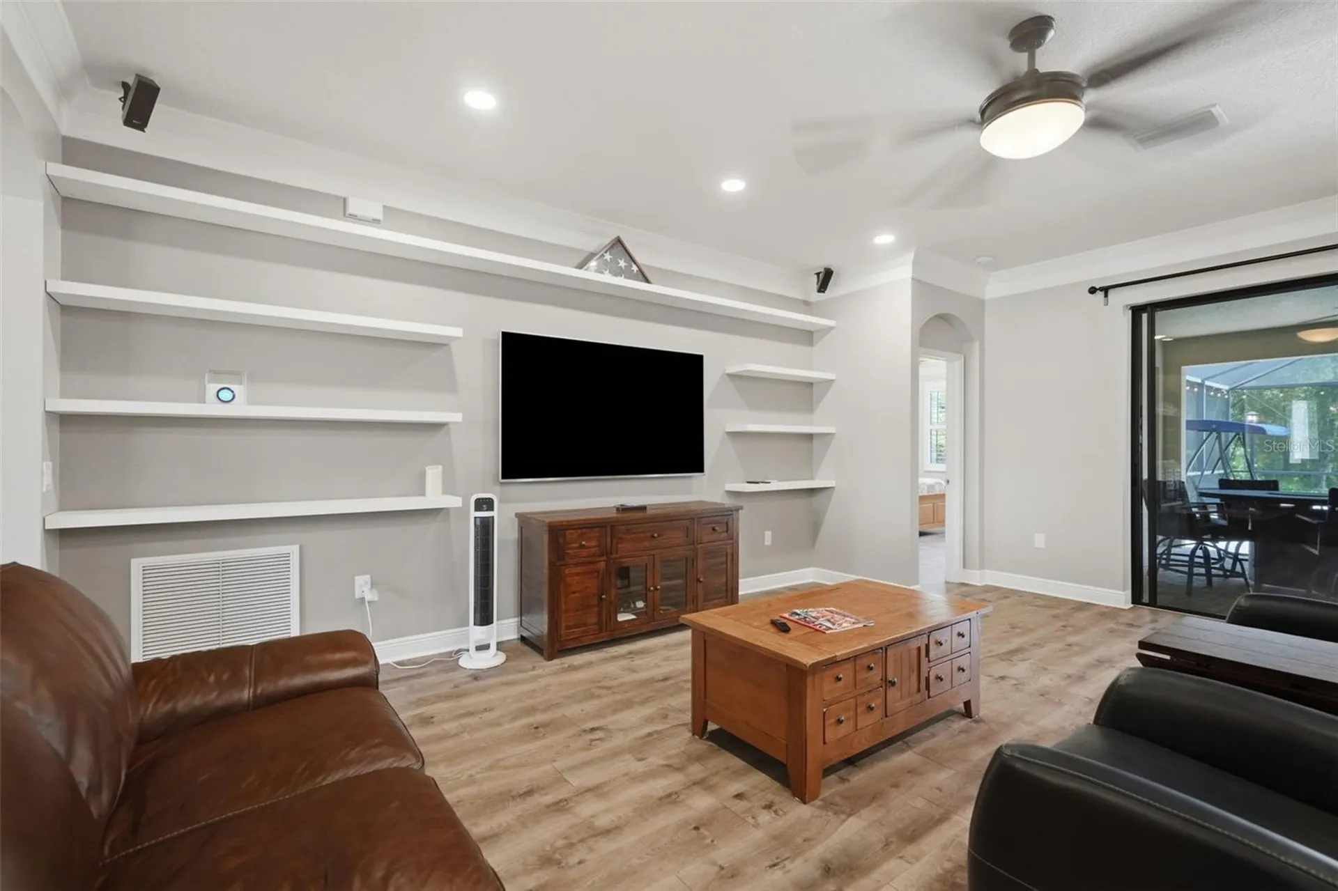 7929 Hampton Lake Drive Tampa FL 33647