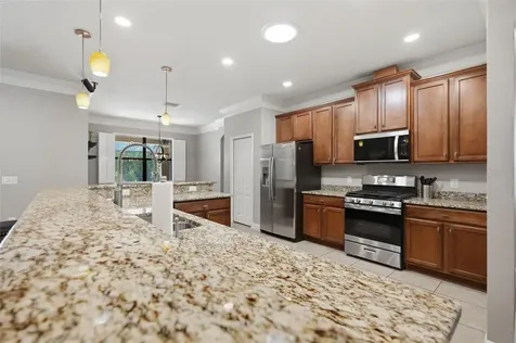 7929 Hampton Lake Drive Tampa FL 33647