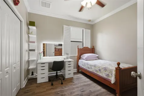 7929 Hampton Lake Drive Tampa FL 33647