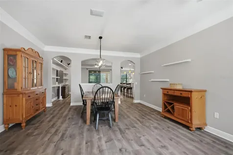 7929 Hampton Lake Drive Tampa FL 33647