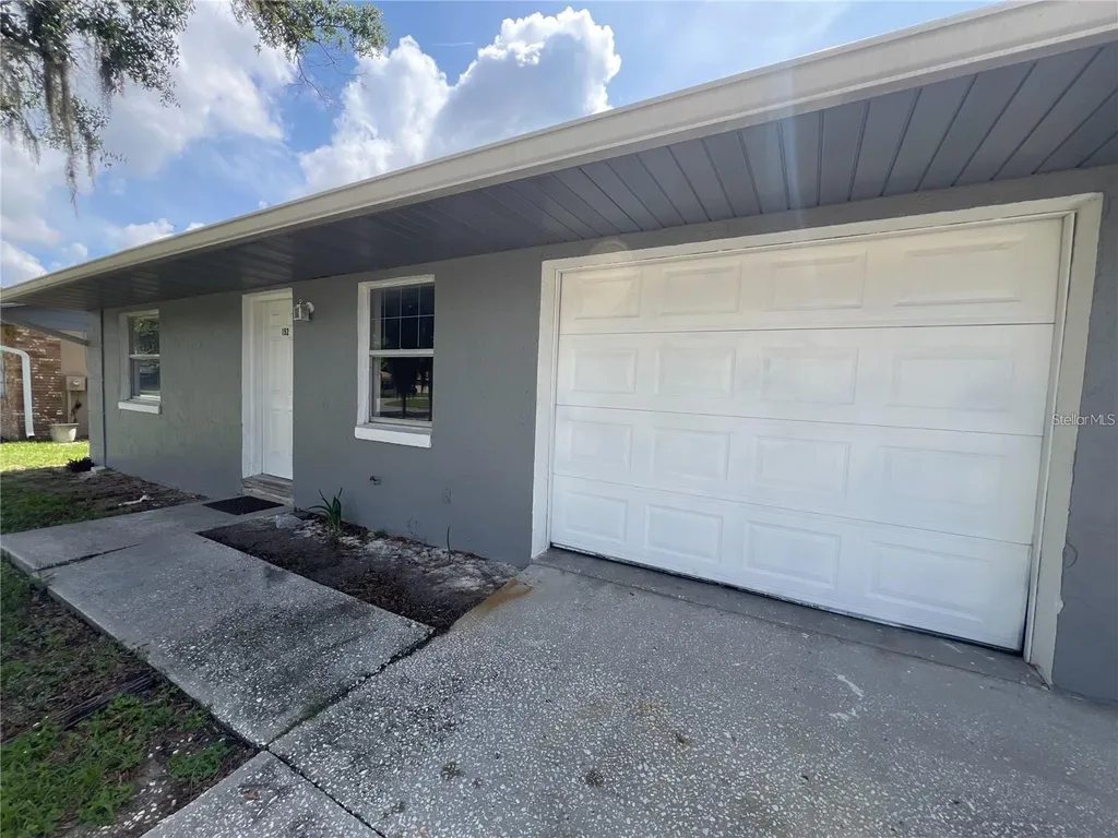 152 Julie Lane Auburndale FL 33823