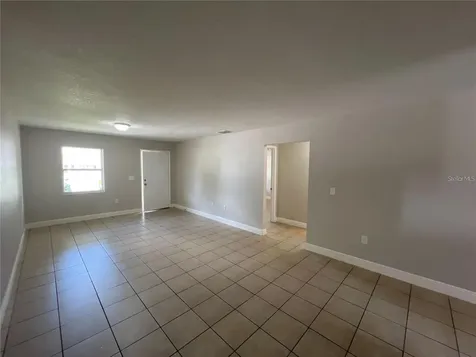 152 Julie Lane Auburndale FL 33823
