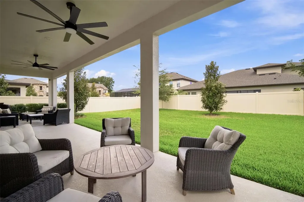 4587 Shoreleaf Loop Valrico FL 33596