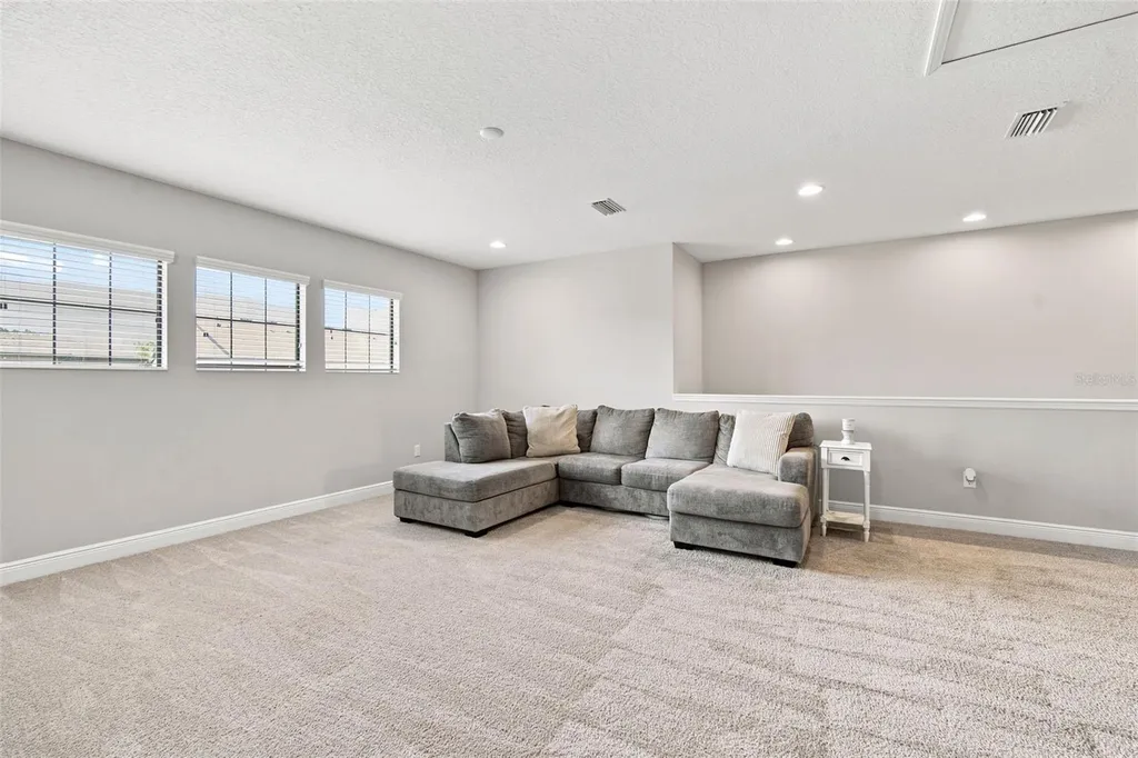 4587 Shoreleaf Loop Valrico FL 33596