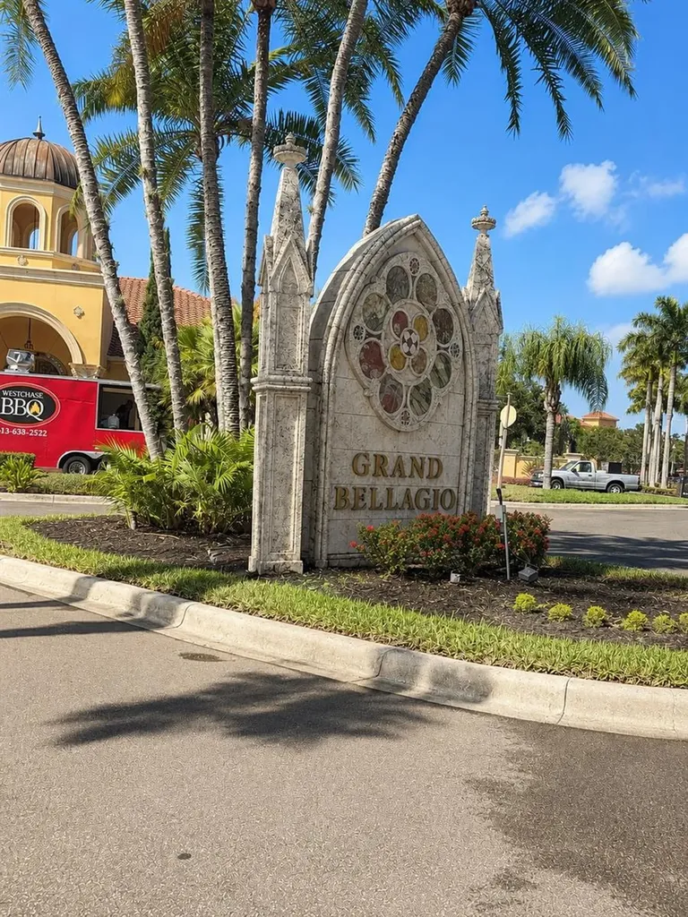 2717 Via Cipriani Clearwater FL 33764