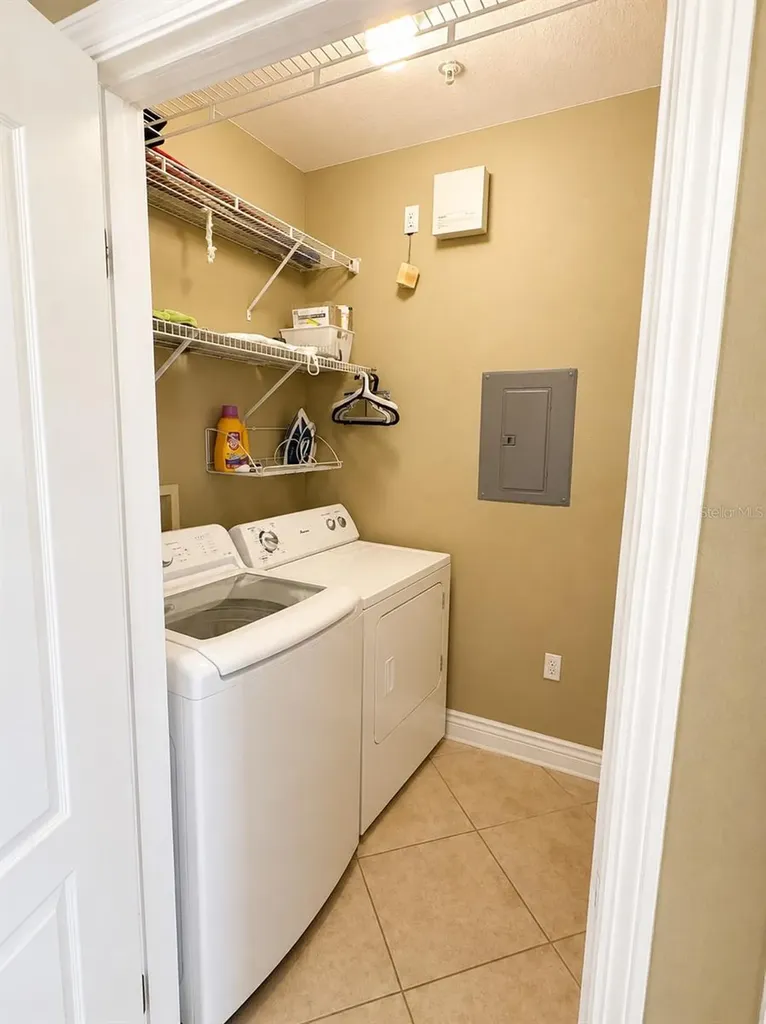 2717 Via Cipriani Clearwater FL 33764