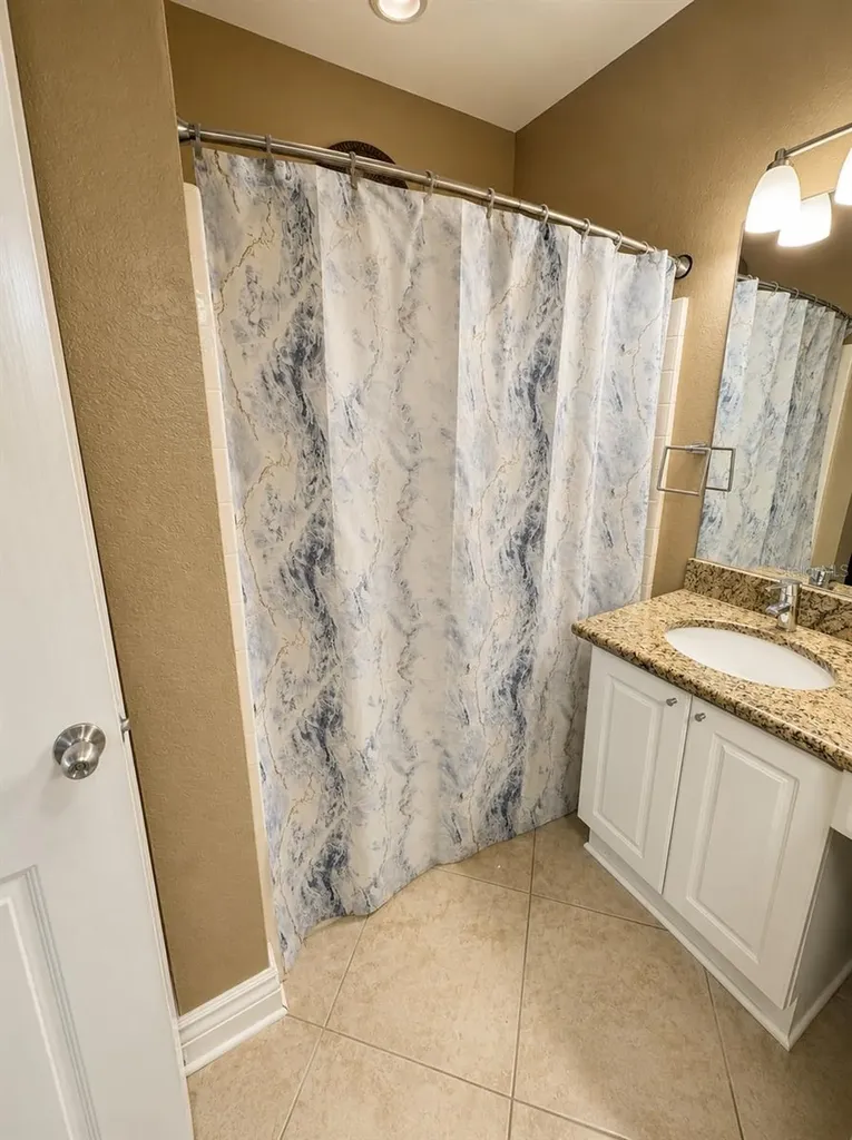 2717 Via Cipriani Clearwater FL 33764