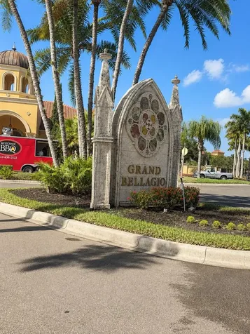 2717 Via Cipriani Clearwater FL 33764