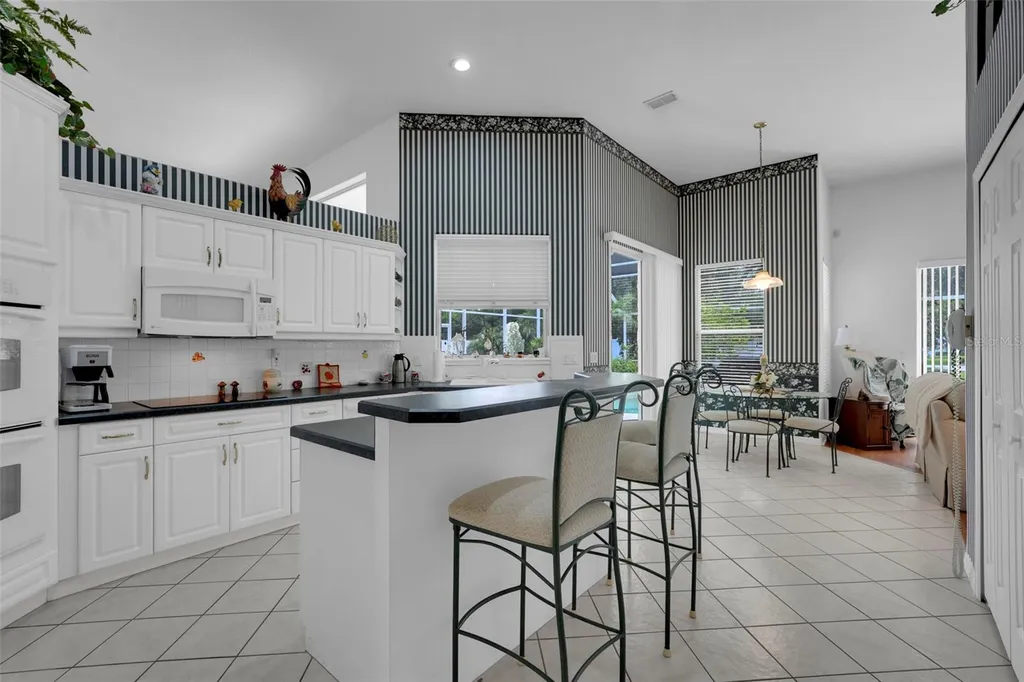 8003 Belshire Drive Orlando FL 32835