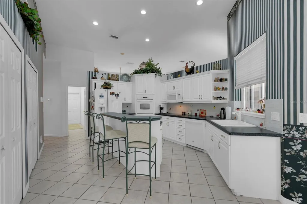 8003 Belshire Drive Orlando FL 32835