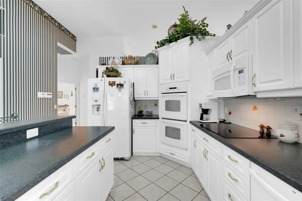 8003 Belshire Drive Orlando FL 32835