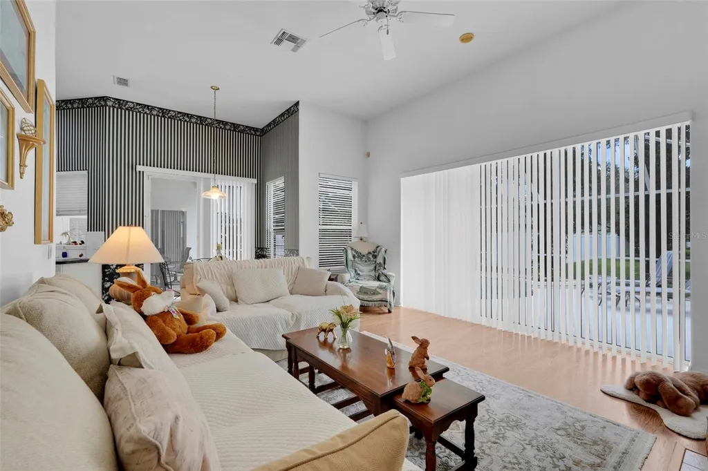 8003 Belshire Drive Orlando FL 32835