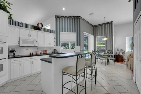 8003 Belshire Drive Orlando FL 32835