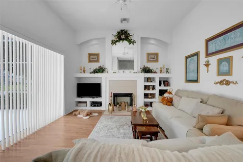8003 Belshire Drive Orlando FL 32835