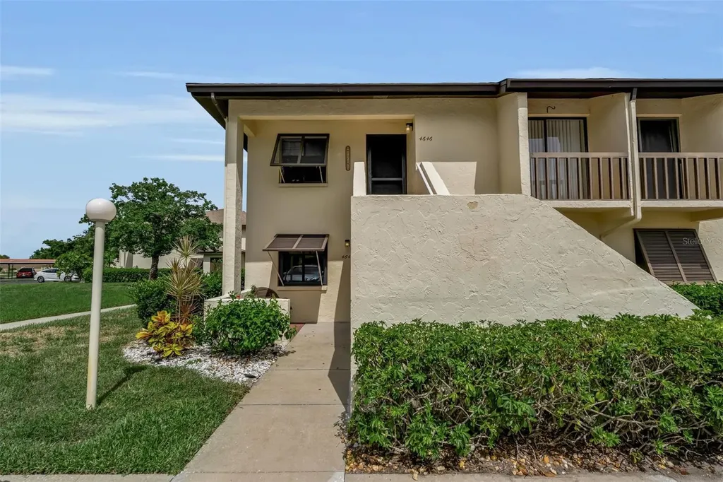 4644 Longwater Chase Sarasota FL 34235