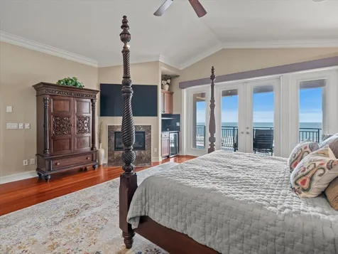 9550 W Gulf Boulevard Treasure Island FL 33706