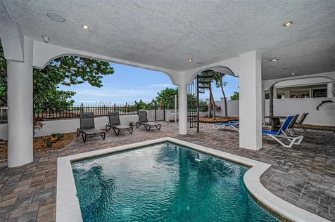9550 W Gulf Boulevard Treasure Island FL 33706