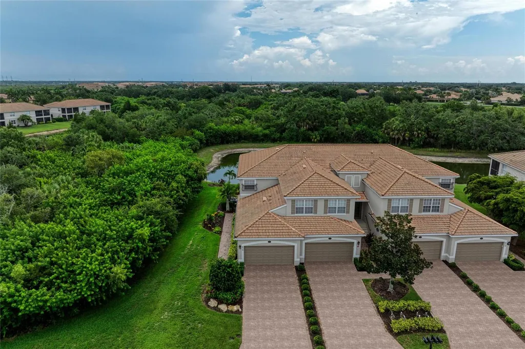 419 Winding Brook Lane Bradenton FL 34212