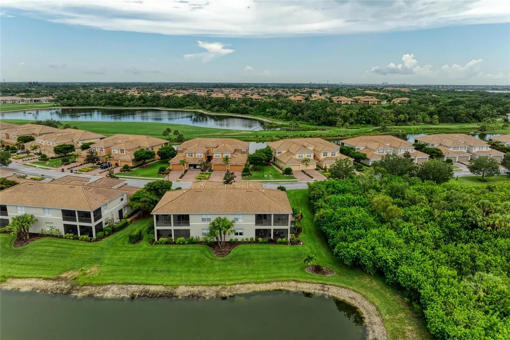 419 Winding Brook Lane Bradenton FL 34212