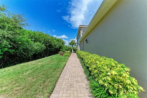 419 Winding Brook Lane Bradenton FL 34212