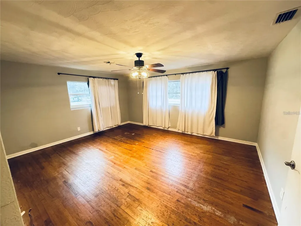 2022 Edgewood Road Leesburg FL 34748