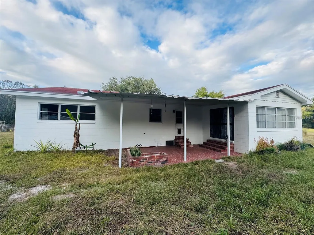2022 Edgewood Road Leesburg FL 34748