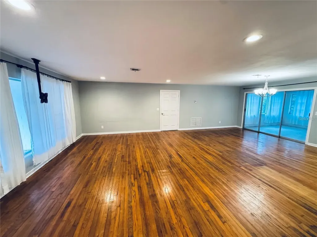 2022 Edgewood Road Leesburg FL 34748