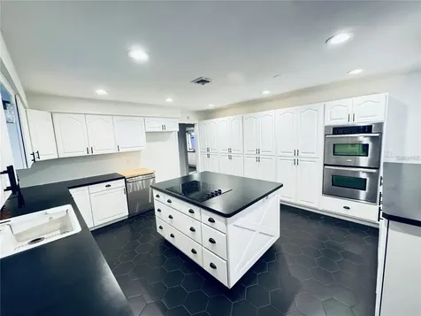2022 Edgewood Road Leesburg FL 34748