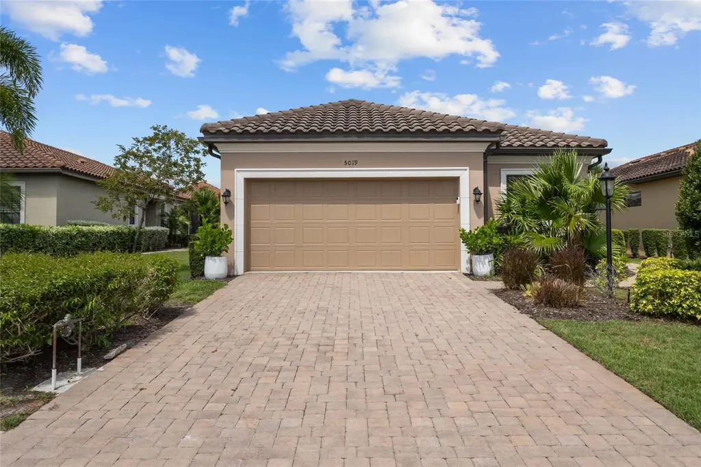 5019 Savona Run Bradenton FL 34211