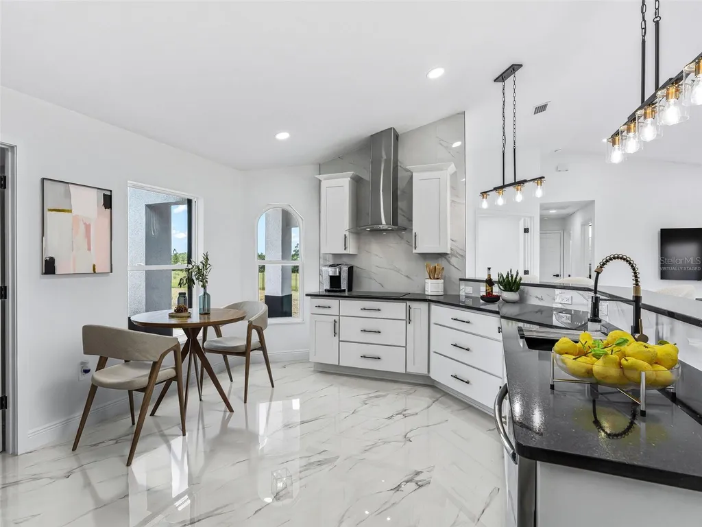 14461 SE 80th Street Morriston FL 32668