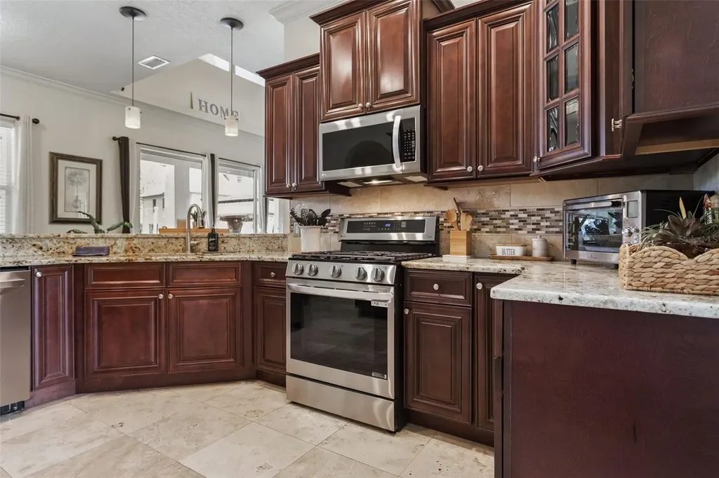 793 Duque Road Lutz FL 33549
