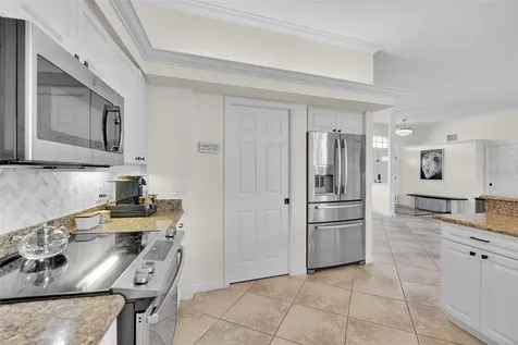 6817 Corral Circle Sarasota FL 34243