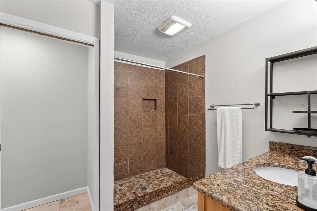 2517 W Tennessee Avenue Tampa FL 33629