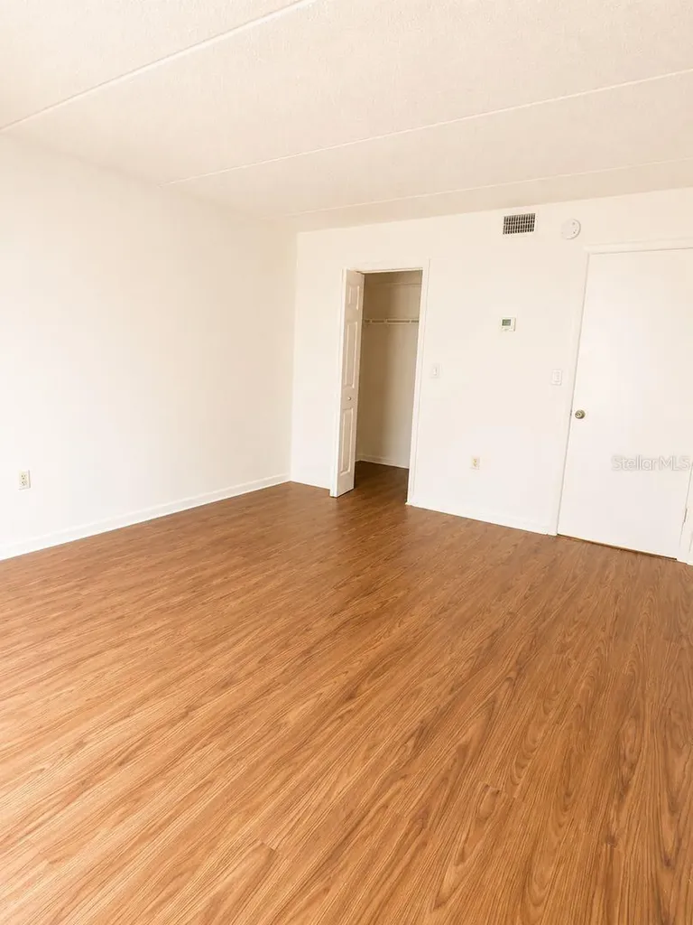 2812 Somerset Park Drive Tampa FL 33613