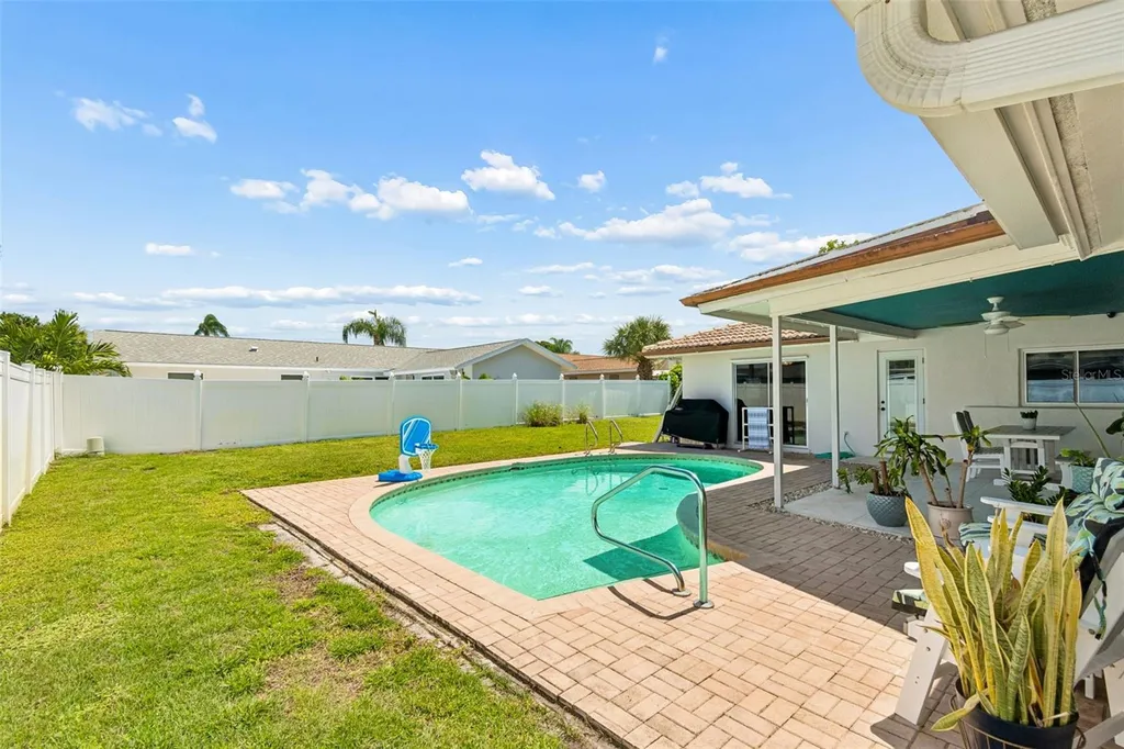 13901 88th Terrace Seminole FL 33776