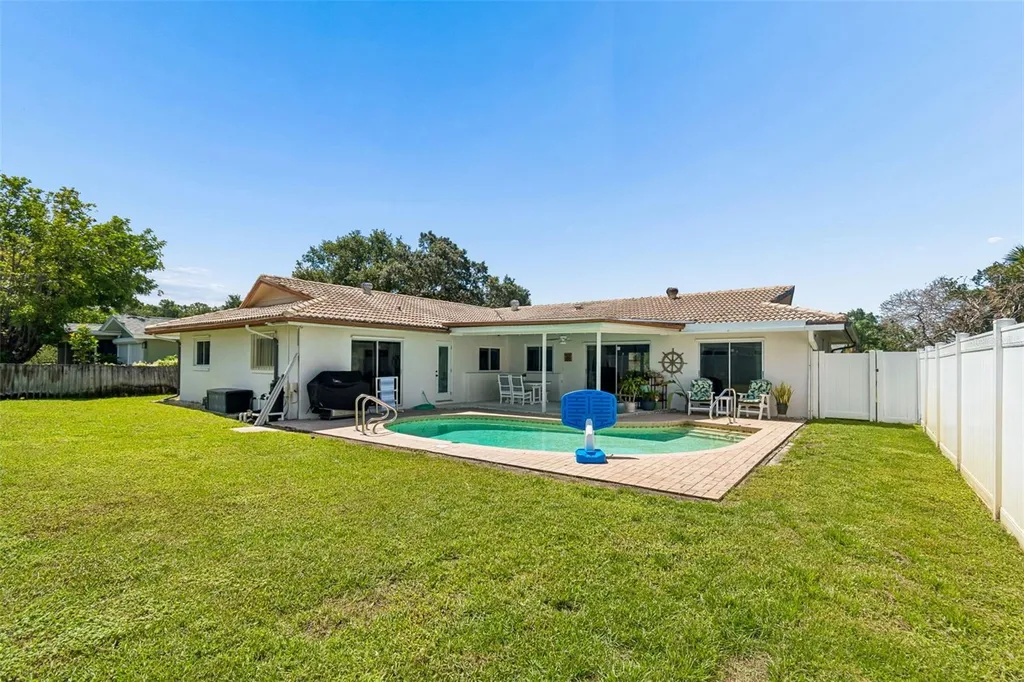 13901 88th Terrace Seminole FL 33776