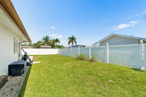 13901 88th Terrace Seminole FL 33776