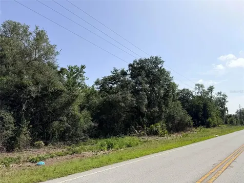 24601 SE Highway 42 Umatilla FL 32784